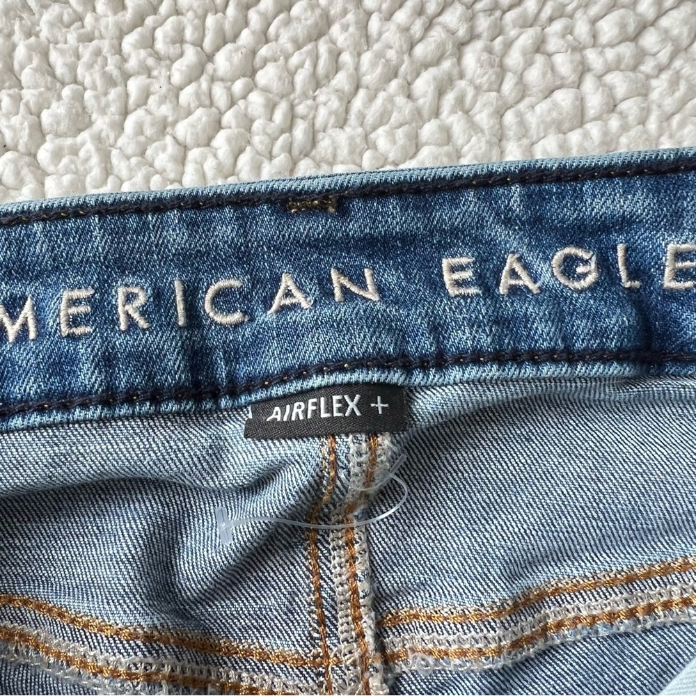 AE Men’s Airflex + Patched Slim Straight Jeans - Picture 8 of 10
